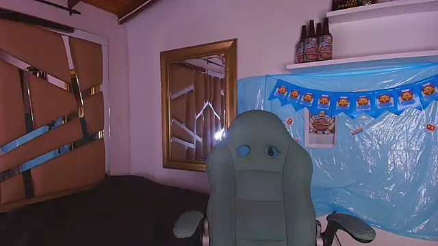 Snapshot of mister_miike chatting on September 2025 03:11:01 AM mister miike online show from September 2025 03:11:01 AM