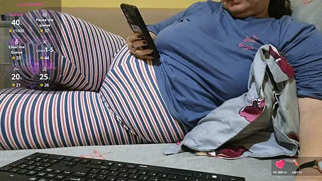 BBW MILF 4U online show from January 2025 03:22:02 PM