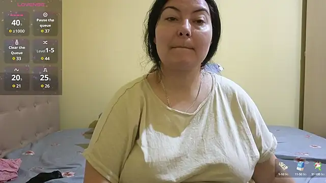 BBW MILF 4U online show from February 2025 07:26:01 AM