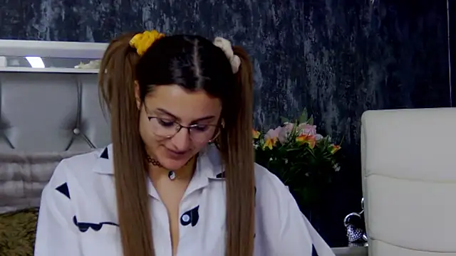NicolePlay online show from December 2024 08:26:01 AM