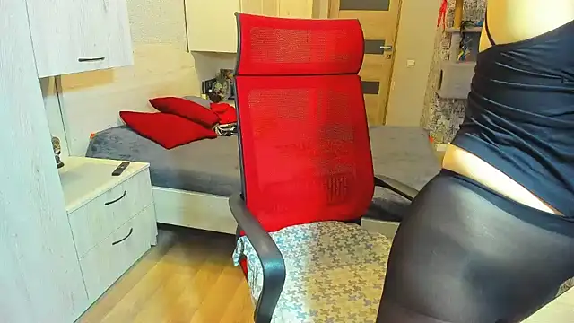 DUSSY PUSSY online show from December 2024 03:41:01 AM