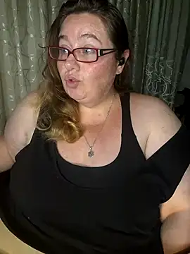 Snapshot of Iceprincess2bad4u chatting on March 2025 06:01:01 PM Iceprincess2bad4u online show from March 2025 06:01:01 PM