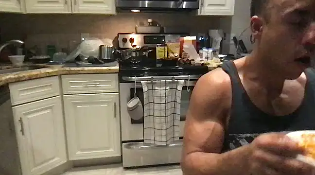 BigGuyMuscle online show from February 2025 12:49:01 AM