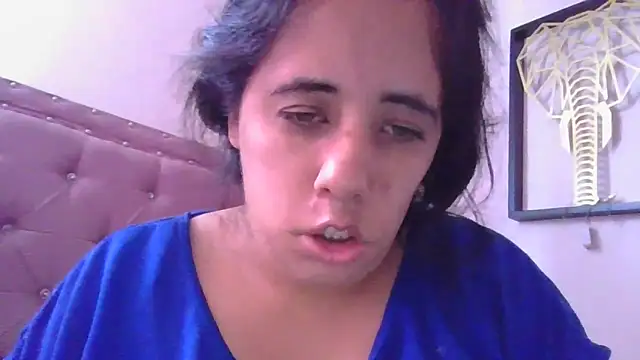 annarose19 online show from December 2025 07:31:01 PM