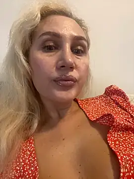 YourBlondee online show from September 2025 02:26:01 AM