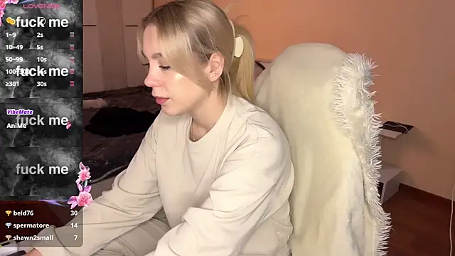 Snapshot of ariashaa chatting on October 2025 02:10:01 PM ariashaa online show from October 2025 02:10:01 PM