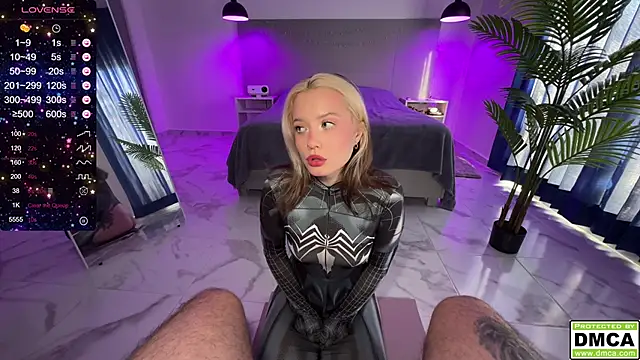 Snapshot of _blowjob_queen chatting on March 2025 09:59:02 PM blowjob queen online show from March 2025 09:59:02 PM