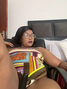 BADFATASS85 online show from December 2024 02:44:01 PM