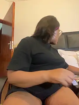 BADFATASS85 online show from December 2024 07:19:02 PM