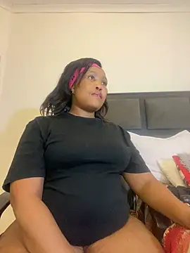 BADFATASS85 online show from December 2024 10:24:02 PM