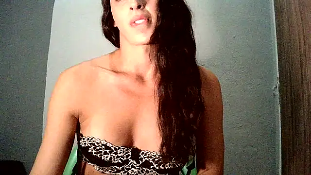AlexiaDuucan online show from February 2025 01:09:02 PM