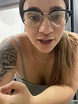 Snapshot of SophieFoxx17 chatting on March 2025 03:31:01 PM SophieFoxx17 online show from March 2025 03:31:01 PM