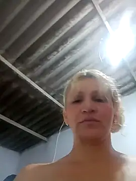 Snapshot of Nicolle_Milf chatting on March 2025 06:57:02 AM Nicolle Milf online show from March 2025 06:57:02 AM