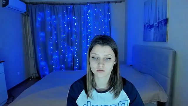 SoniNesti online show from December 2024 03:15:02 PM