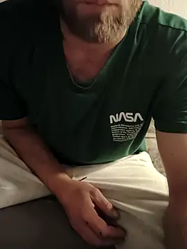 geilehure26 online show from November 2025 08:58:01 PM