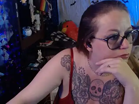 Snapshot of edgexchaos chatting on November 2025 12:50:02 PM edgexchaos online show from November 2025 12:50:02 PM