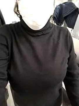 LaInsaciableIntensa online show from December 2025 04:47:02 PM