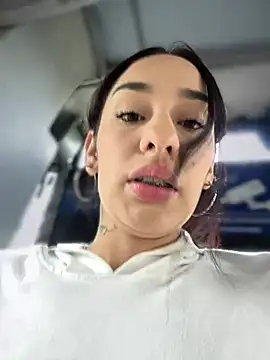 Snapshot of __IRIS__ chatting on January 2025 03:07:01 PM IRIS online show from January 2025 03:07:01 PM