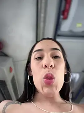 Snapshot of __IRIS__ chatting on February 2025 07:28:01 PM IRIS online show from February 2025 07:28:01 PM