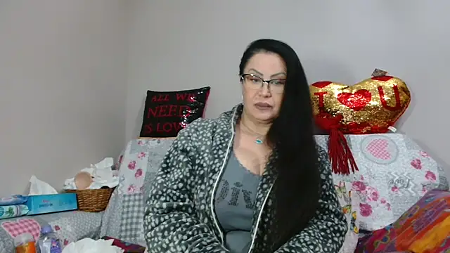 x  KHALEESI  x online show from December 2024 11:29:02 PM