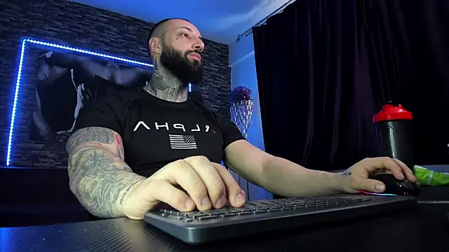 Snapshot of JonahHunt chatting on February 2025 12:39:02 PM JonahHunt online show from February 2025 12:39:02 PM