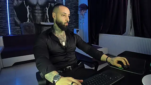 Snapshot of JonahHunt chatting on February 2025 08:04:02 PM JonahHunt online show from February 2025 08:04:02 PM