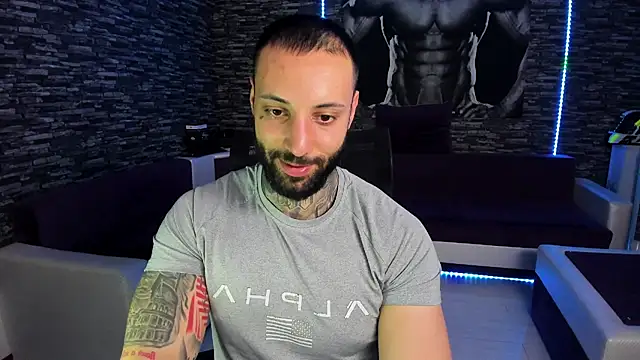 Snapshot of JonahHunt chatting on March 2025 11:48:01 PM JonahHunt online show from March 2025 11:48:01 PM