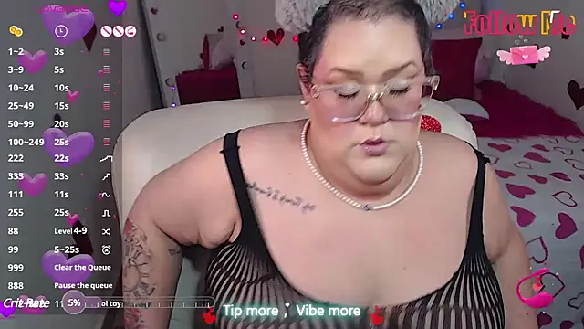 GiannaMorrys online show from February 2025 06:11:02 PM