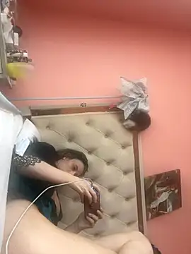 Flossy Vettie online show from October 2025 01:45:02 PM