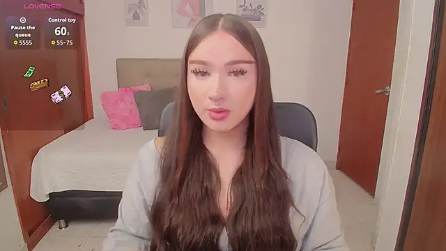 Miley Baker online show from October 2025 03:53:01 PM