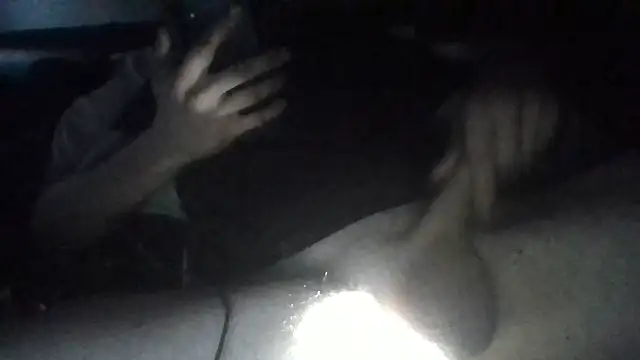 Snapshot of Wyley@xh chatting on October 2025 06:24:01 AM Wyleyxh online show from October 2025 06:24:01 AM