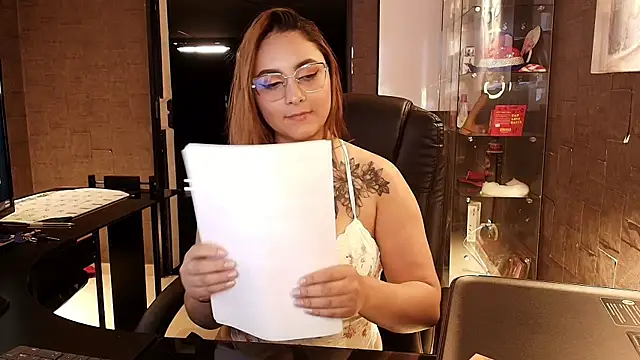 Emiily W online show from October 2025 11:11:02 AM