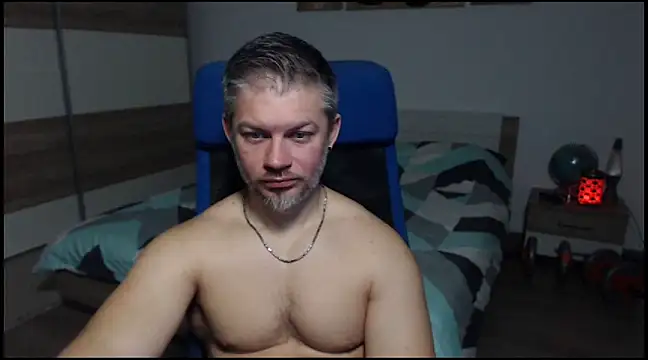 RobbyShawz online show from December 2024 05:42:01 AM