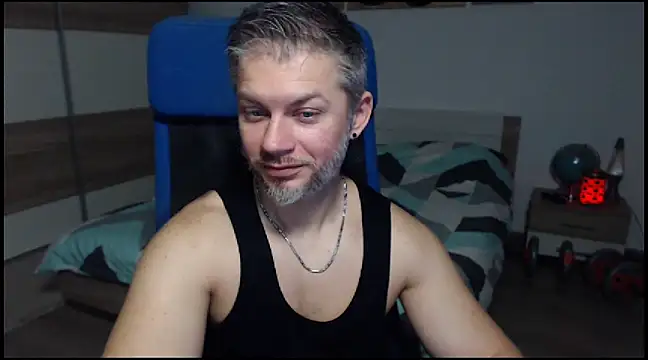 RobbyShawz online show from December 2024 09:55:02 AM