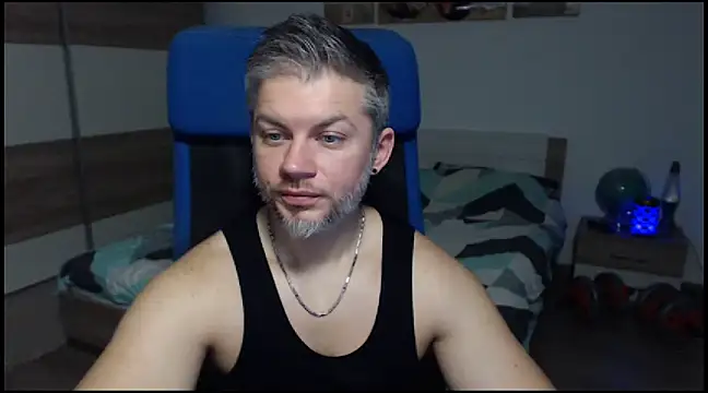 RobbyShawz online show from December 2024 09:54:02 AM