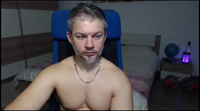 RobbyShawz online show from December 2024 09:49:02 AM