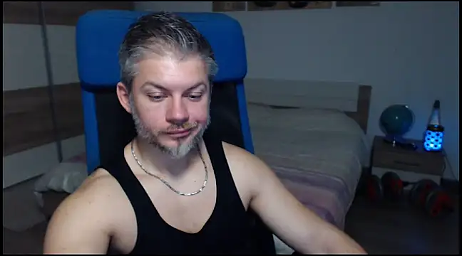 RobbyShawz online show from December 2024 09:51:02 AM