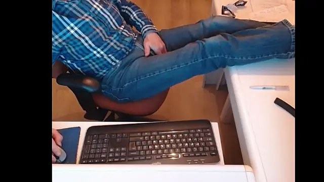dutchpornking online show from January 2025 05:51:02 PM