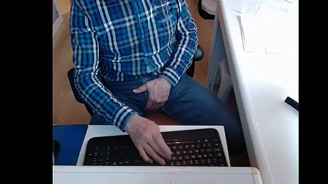 dutchpornking online show from February 2025 12:39:02 PM