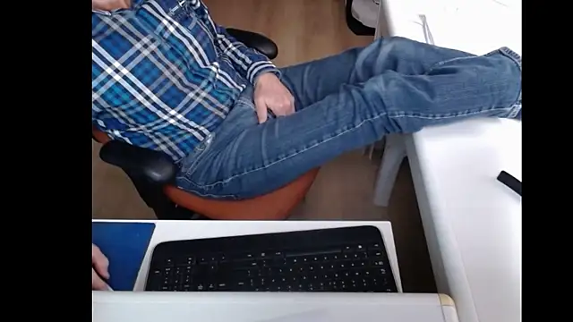 dutchpornking online show from February 2025 12:52:02 PM