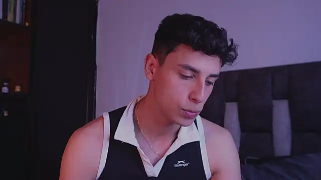 Snapshot of I_Gabriel chatting on December 2025 09:35:01 PM I Gabriel online show from December 2025 09:35:01 PM