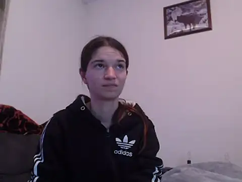 Snapshot of Geile-Luna chatting on December 2024 06:34:01 PM Geile-Luna online show from December 2024 06:34:01 PM