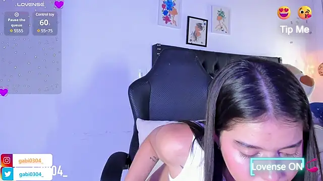Gabriieela  online show from March 2025 10:45:02 PM