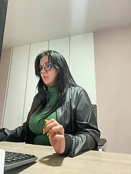 SWEETLILY18 online show from December 2024 12:59:02 AM