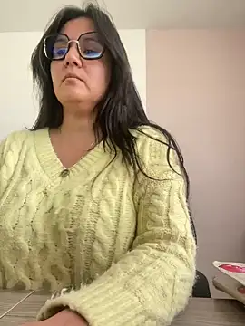 SWEETLILY18 online show from December 2024 02:55:01 PM
