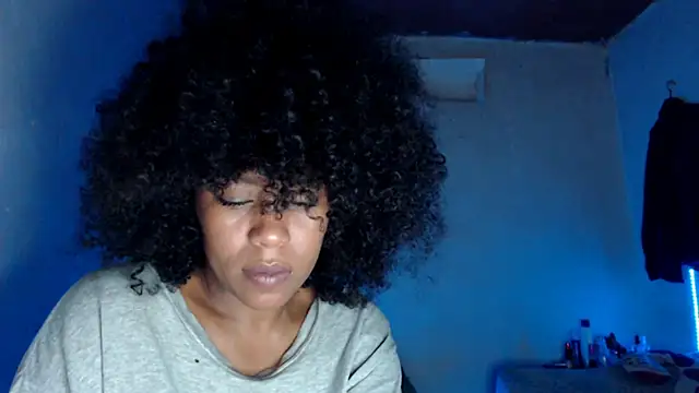 Snapshot of cherry_cleou chatting on January 2025 05:43:02 PM cherry cleou online show from January 2025 05:43:02 PM