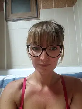 MissMialicious online show from March 2025 07:18:01 PM