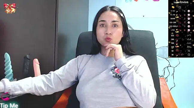 Annyee1 online show from December 2024 11:39:02 AM