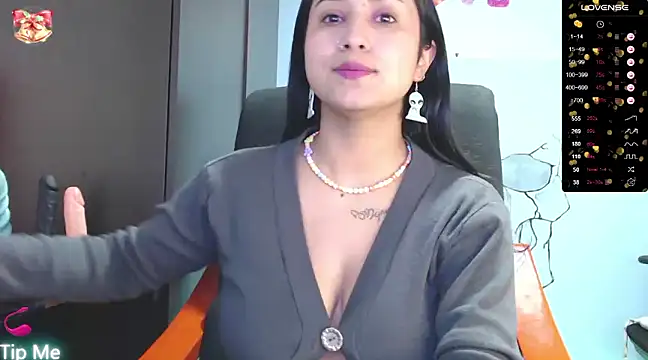 Annyee1 online show from December 2024 10:21:01 AM