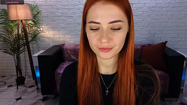 Snapshot of Adelyna_Bird chatting on January 2025 07:21:01 AM Adelyna Bird online show from January 2025 07:21:01 AM